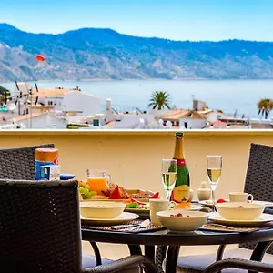 https://penthouse-2-mins-from-the-nerja.1costadelsol.com